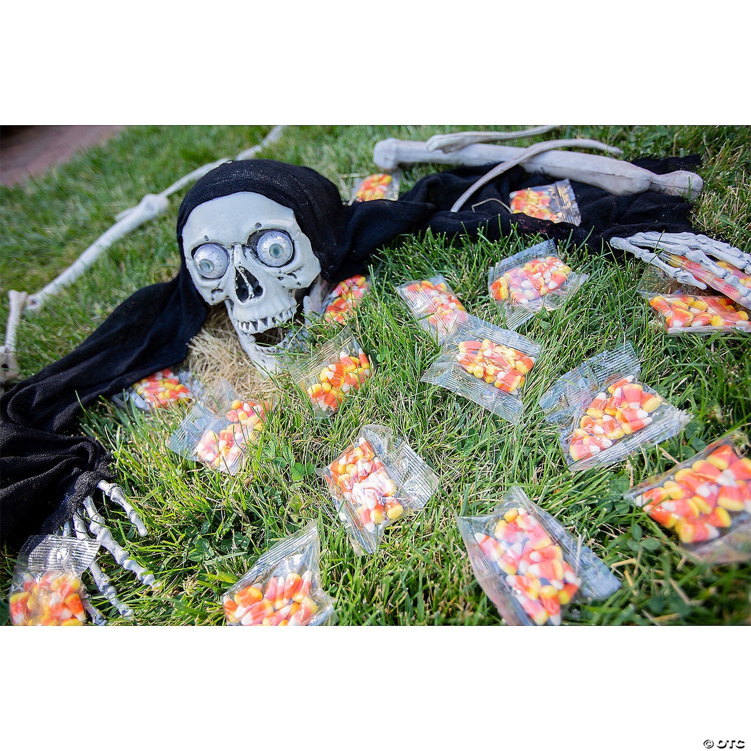 18" LED Spooky Skeleton Groundbreaker Plastic Halloween Decoration